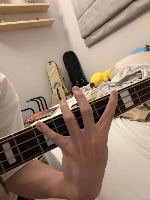 bass9